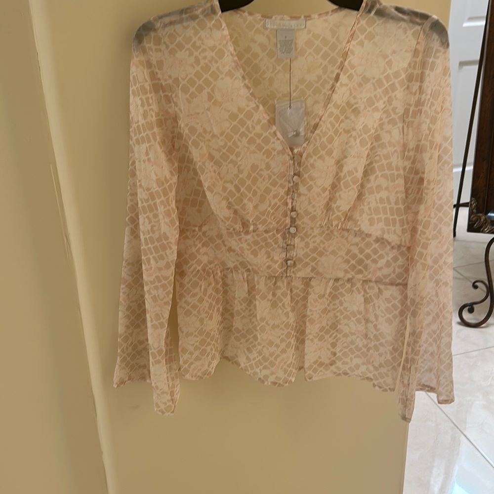Cute blouse see thru